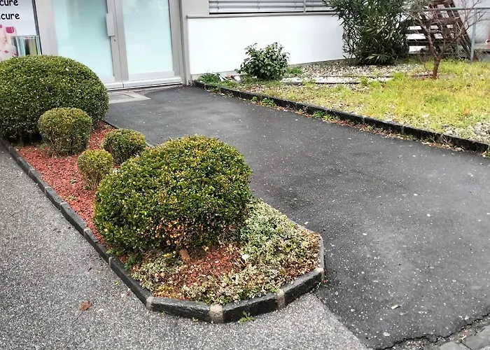 Business And Jacouzzi In 洛桑