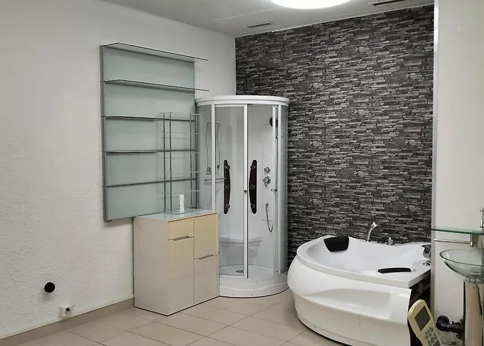 Business And Jacouzzi In *